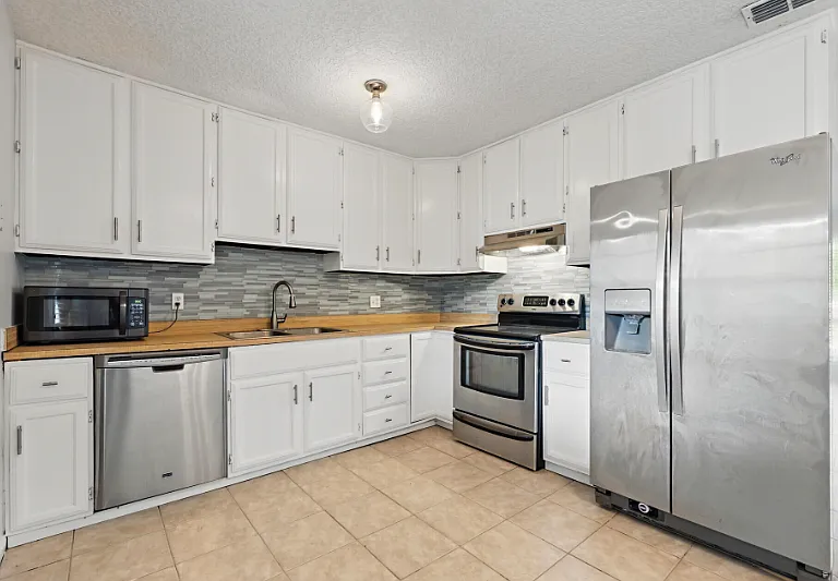 2505 Waters Edge Dr — Photo 5