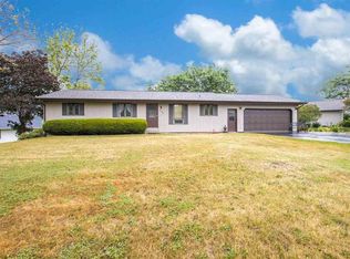 136 Lake Summerset Rd, Davis, IL 61019