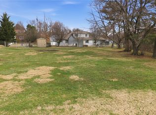 919 19th St, Vienna, WV 26105