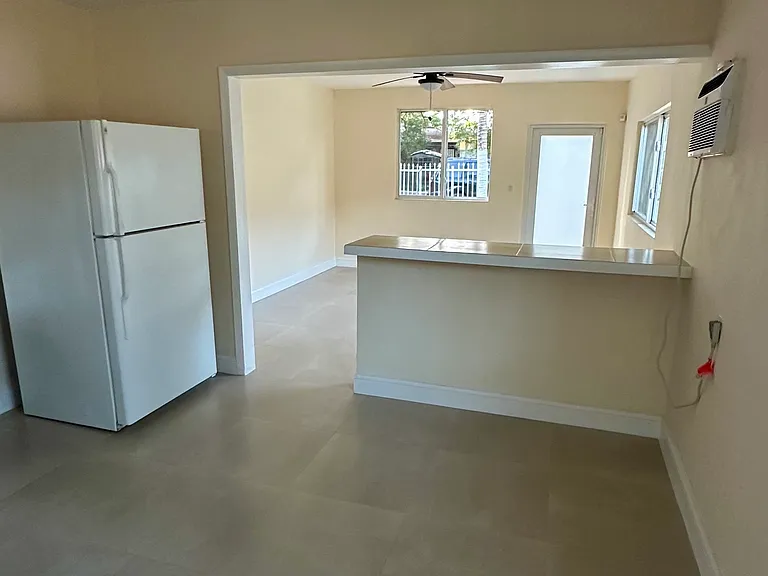 1280 NW 31st St — Photo 17