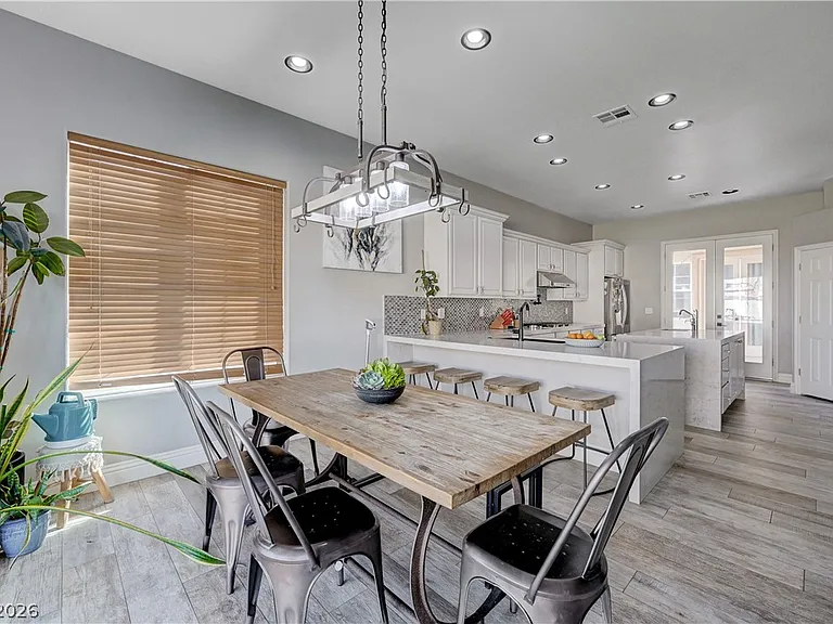 9738 Bear Trap Ct — Photo 15