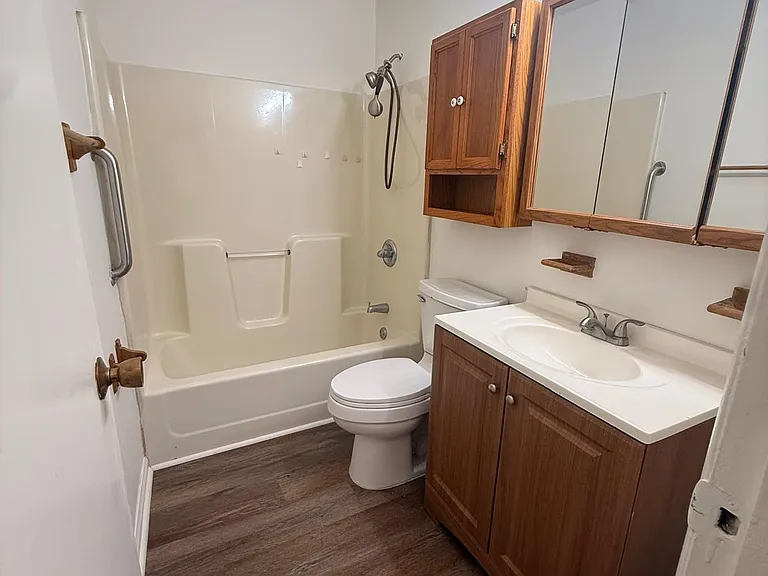 6646 Wolf River Ct — Photo 13