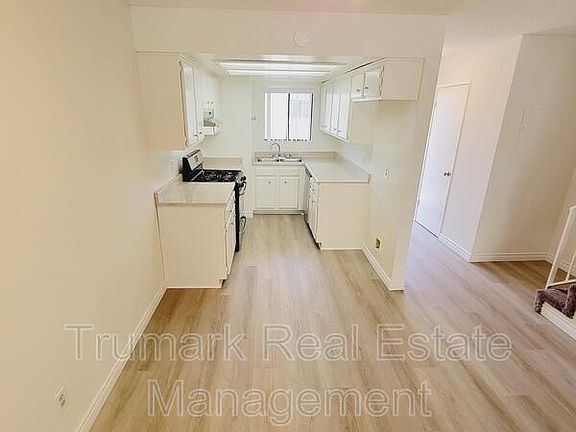 3rd image of 553 E Orange Grove Ave APT D