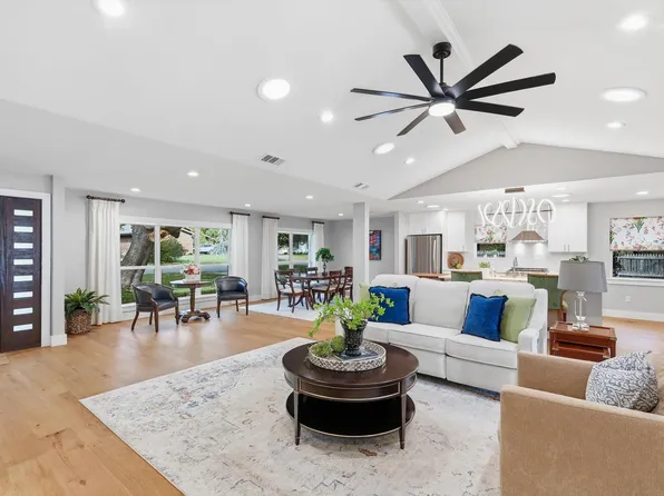 6722 Kingsbury Dr, Dallas, TX 75231