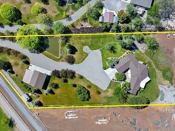 3rd image of 536 Mahard Dr