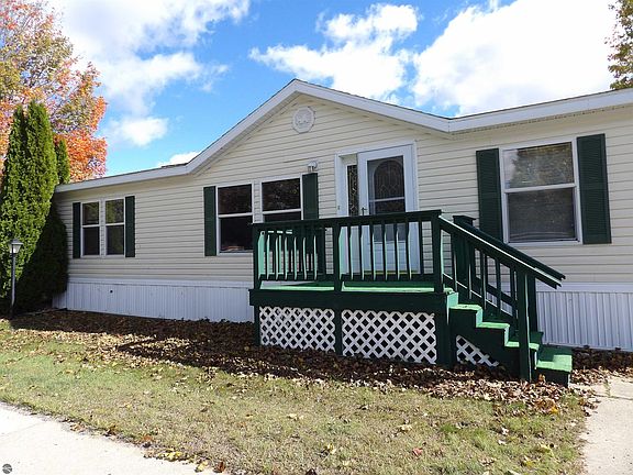 3rd image of 398 Farm Ln