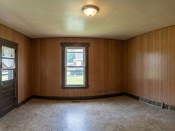 3rd image of 7028 Dawson Pl