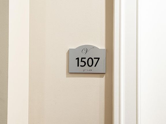 4th image of 10 Crystal Springs Rd Unit 1507