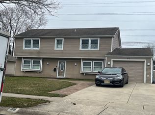 86 Middlebury Ln, Willingboro, NJ 08046