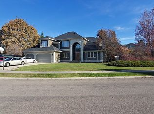 165 River View Dr, Kalispell, MT 59901