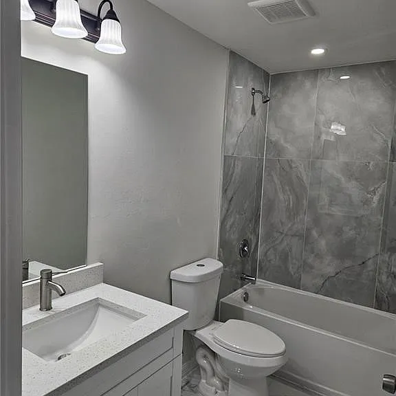 399 Carrillon Ave S — Photo 9