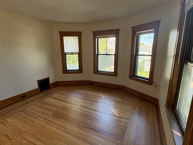 68-70 Adams St #2 — Photo 18