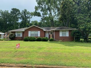 1402 Lowell Dr SE, Huntsville, AL 35801