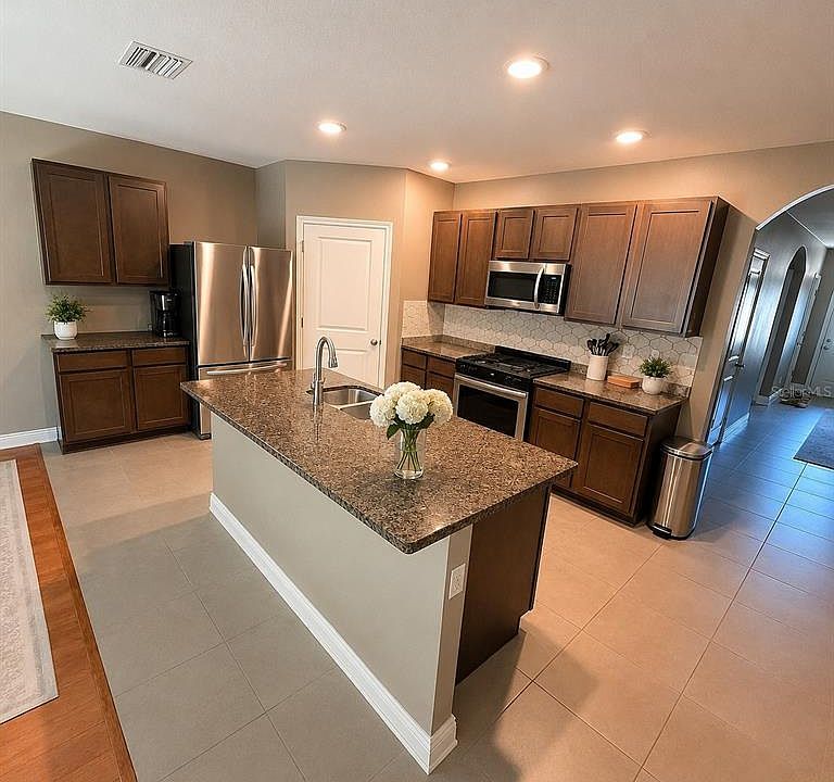 2nd image of 8208 HARWICH PORT LANE