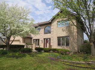 13215 W Hunt Master Ln, Lemont, IL 60439
