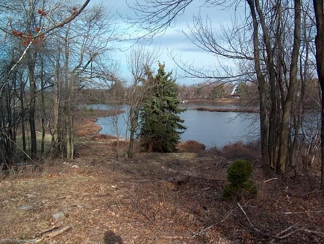 2nd image of 3205 Glade Dr