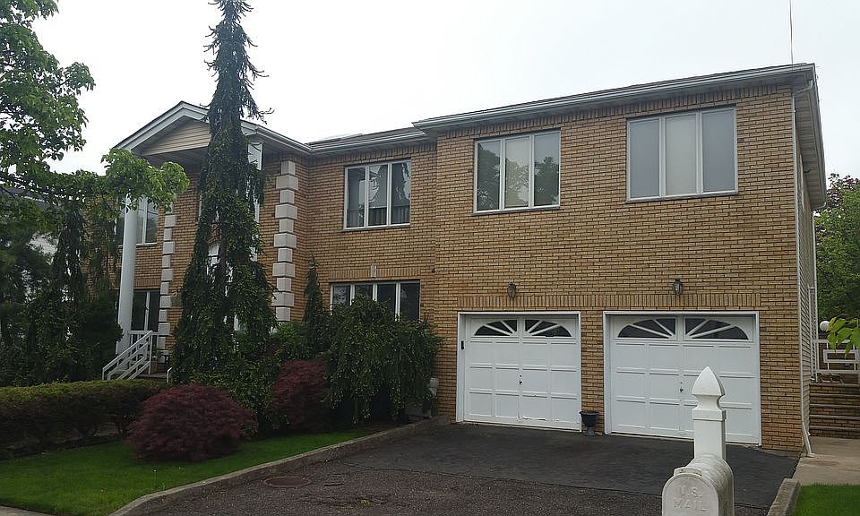 2nd image of 44 Gunton Pl