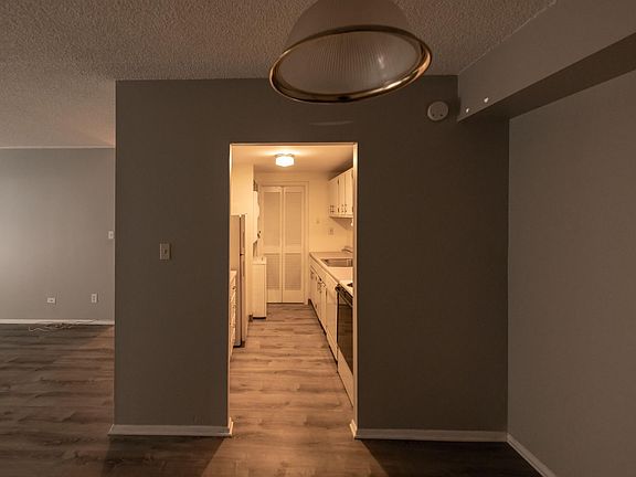 4th image of 27000 Valley Run Dr #109