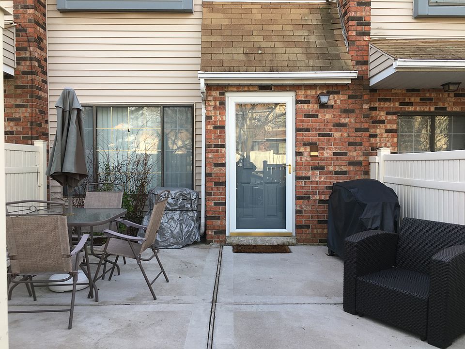 1st image of 28 McDivitt Ave