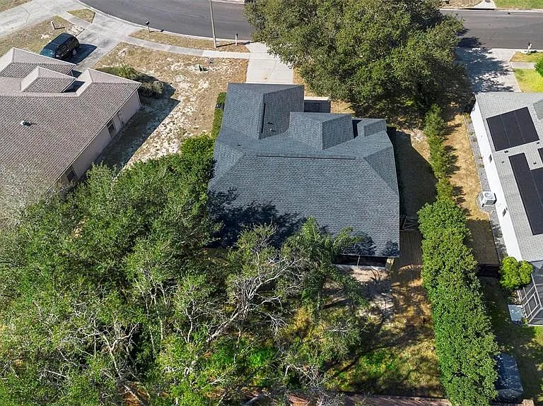 846 Grand Hughey Ct — Photo 38