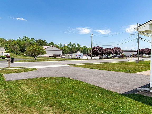 3rd image of 310 Dry River Rd