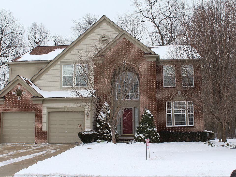 1st image of 3121 Yosemite Dr