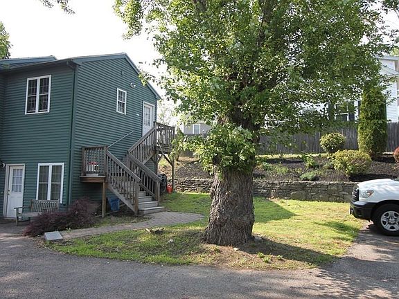 4th image of 39 Hartford Tpke