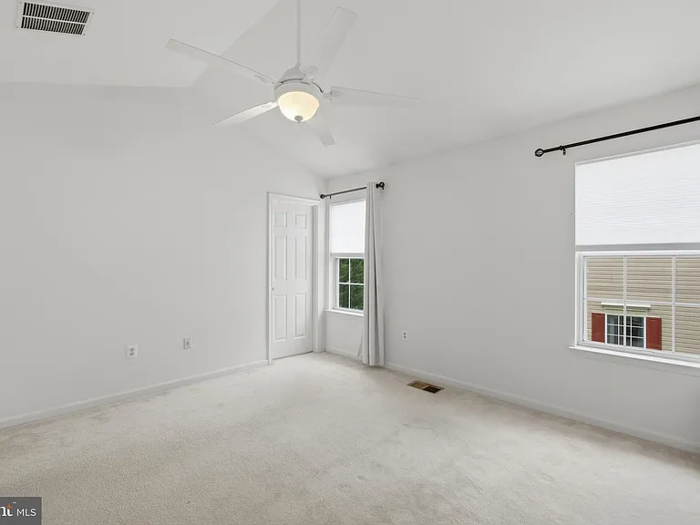 2449 Clover Field Cir — Photo 21