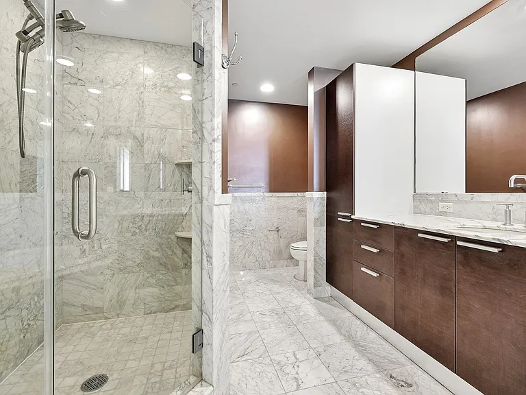 8100 River Rd #817 — Photo 22