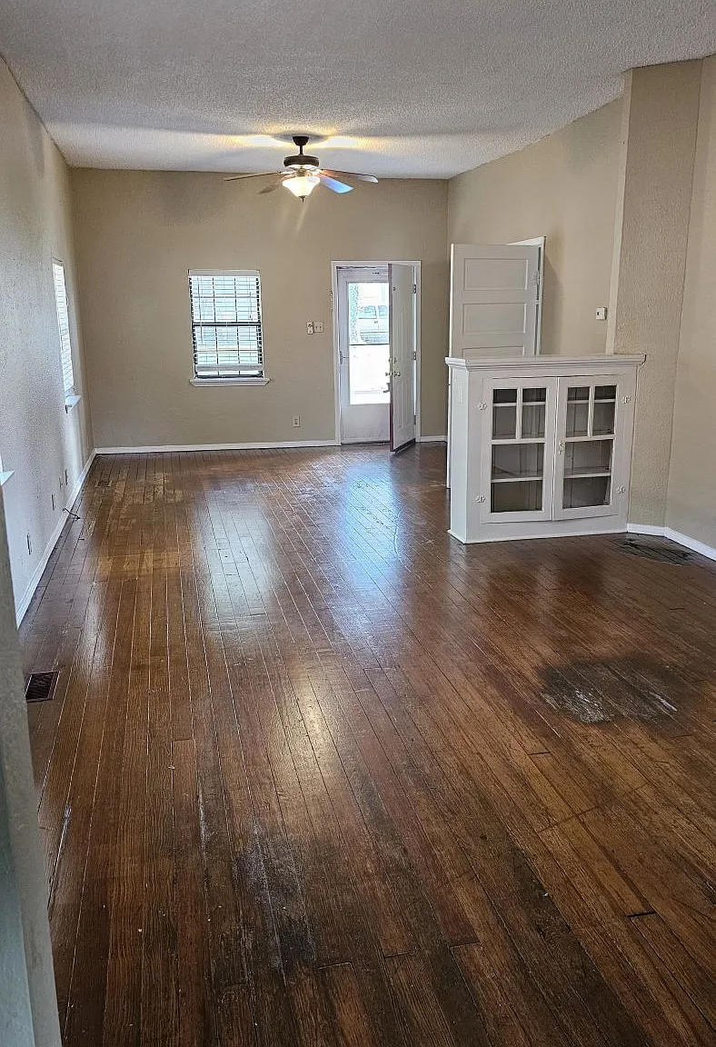 2 bed, 1278 sqft, $725 — Photo 2