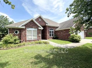 3750 W River Bend Dr #0, Fayetteville, AR 72704