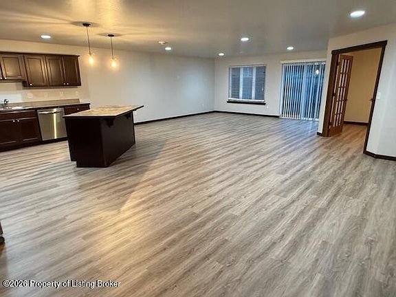 5th image of 2286 Prairie Oak Dr