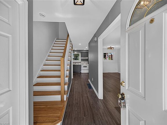 5th image of 199 York Rd #2