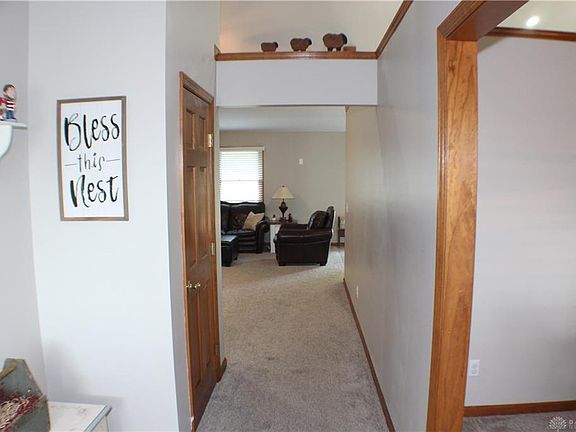 2nd image of 320 Ethelrob Cir