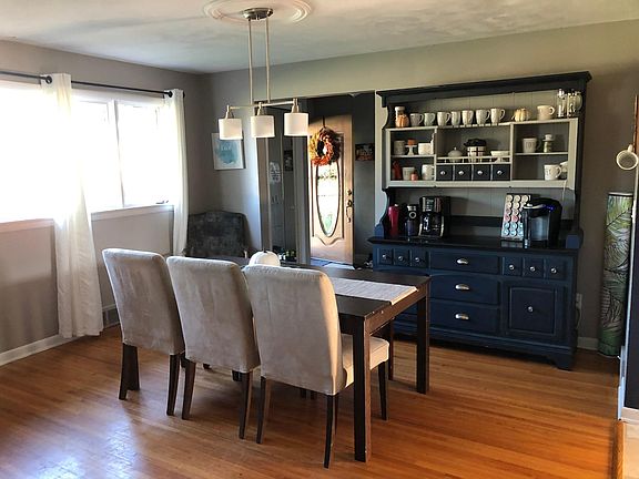 2nd image of 31 Joanne Ln