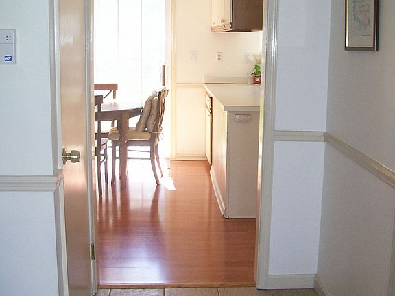 foyer leading into kitchen