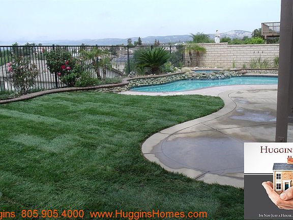 2nd image of 1037 King Palm Dr