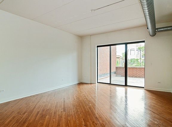 2nd image of 3125 W Fullerton Ave APT 208