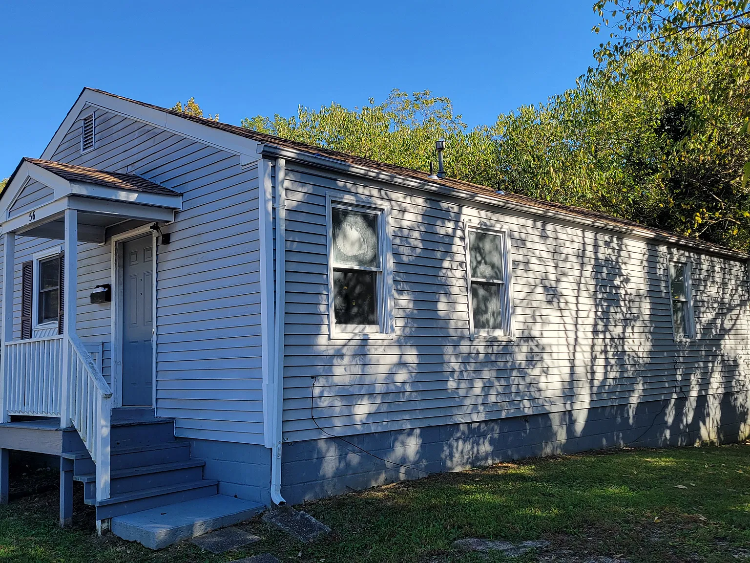 3 bed, 1025 sqft, $1,320 — Photo 2
