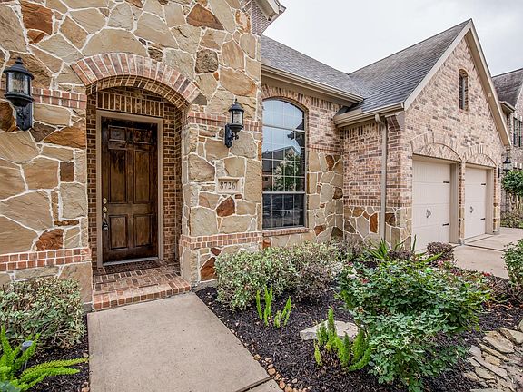 3rd image of 8726 Hollow Bay Ln