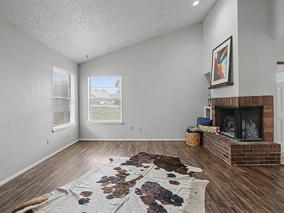 5th image of 7204 Edenborough Dr