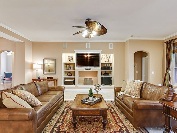 5th image of 11931 Mandevilla Ct