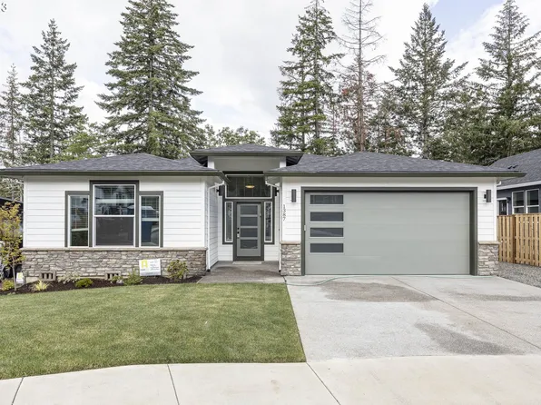 1387 NE Mary Ter, Estacada, OR 97023