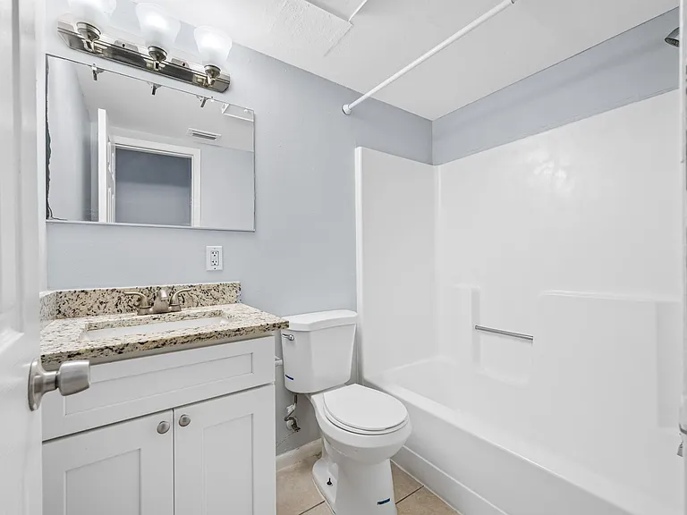 5113 N Nebraska Ave — Photo 12