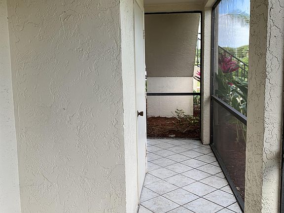 4th image of 13115 Feather Sound Dr #1-105