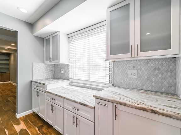 4th image of 2623 Sonnington Dr