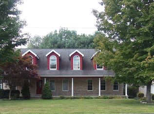232 Boyce Dr, Chester, WV 26034