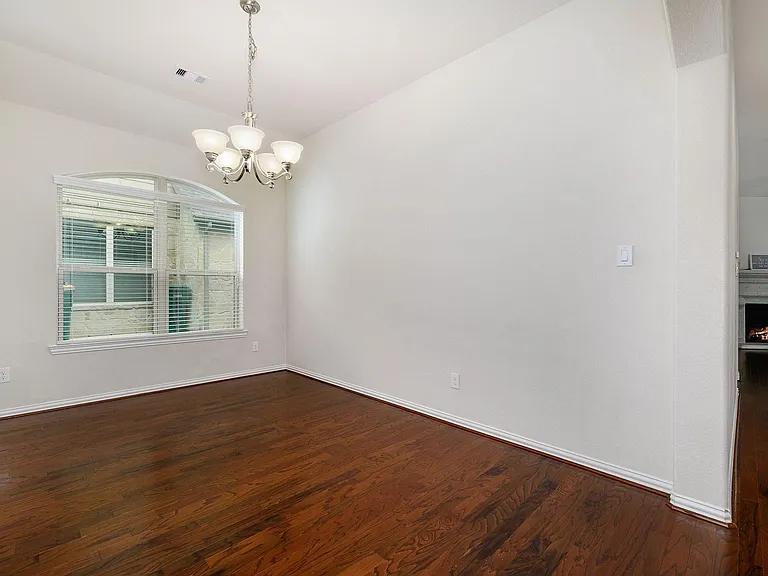 15 Sawbridge Cir — Photo 6