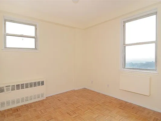 Sold by Robert E. Hill  | media 33