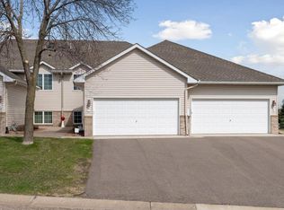5504 Nathan Ln N APT 2, Plymouth, MN 55442